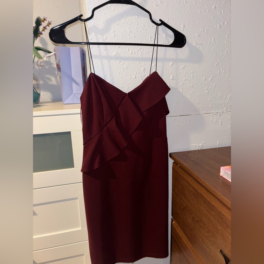 ASTR The Label Ruffle Stretch Knit Body Con Dress Wine size small